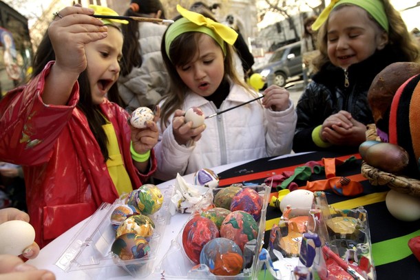 Children paint eggs for Easter in Tbilisi