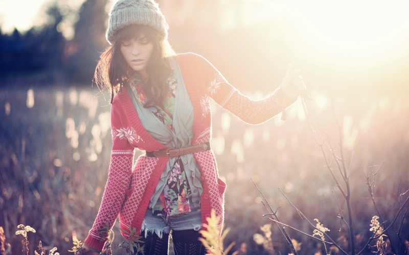 brunettes women winter season models fashion outdoors hats casey carlson 2560x1600 wallpaper_www.wallpaperhi.com_29