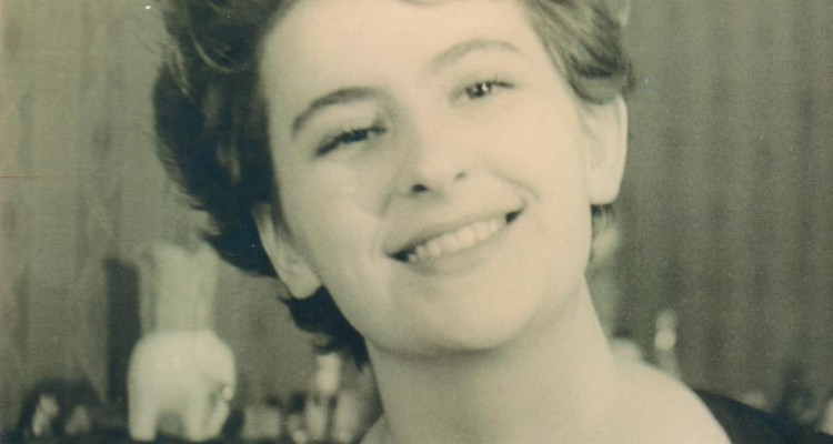 Алла Нагибина: Алиса в стране любви () Алла Нагибина: Алиса в стране любви