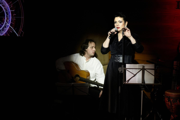 С Иваном Смирновым-мл. во время клубного концерта Фото Ирины Коротневой