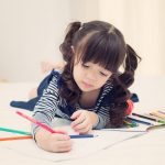 Как помочь ребенку с дислексией и дисграфией: простые летние упражнения