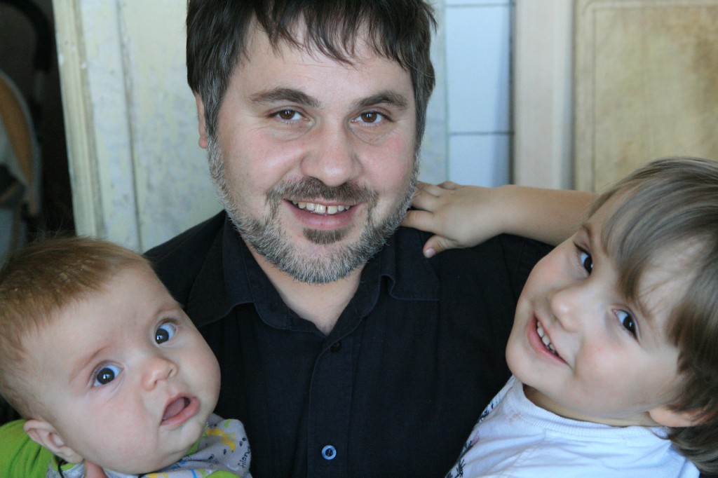 Александр Гезалов: «О проблемах сирот говорят люди, которые мало что об этом знают» () Александр Гезалов: «О проблемах сирот говорят люди, которые мало что об этом знают»